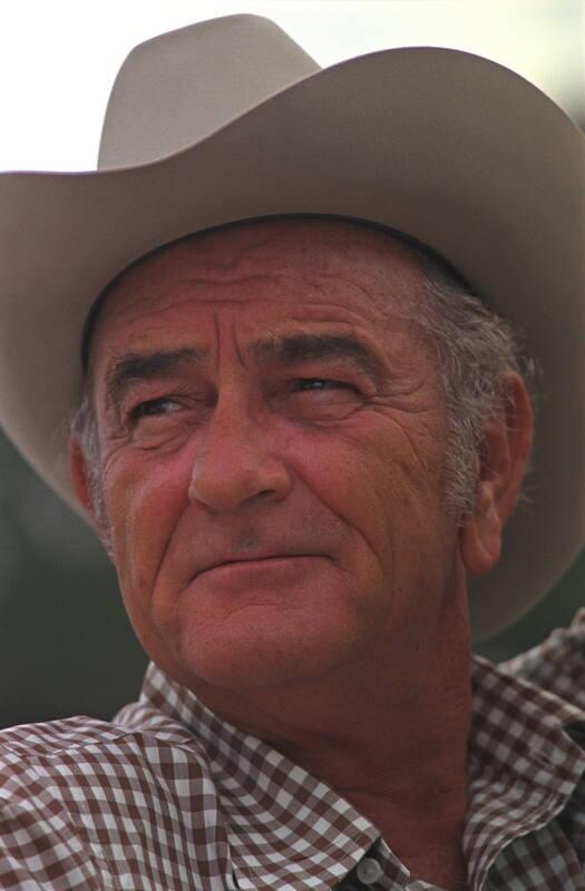 Image courtesy of the LBJ Library, Audio/Visual Archives Collection, Photograph No. d4717-23a